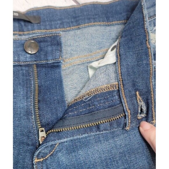 Joe's Jean Distressed Med Wash Bermuda Jean Shorts size 26 Pockets Casual - Picture 2 of 9